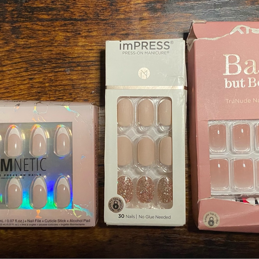 Glamnetic and Kiss Nail Lot - Glue-On and Press-On - The Nudes